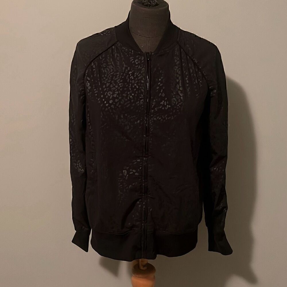 Gap Fit Women's Black Leopard Print Long Sleeve Full Zip Jacket Size XS
